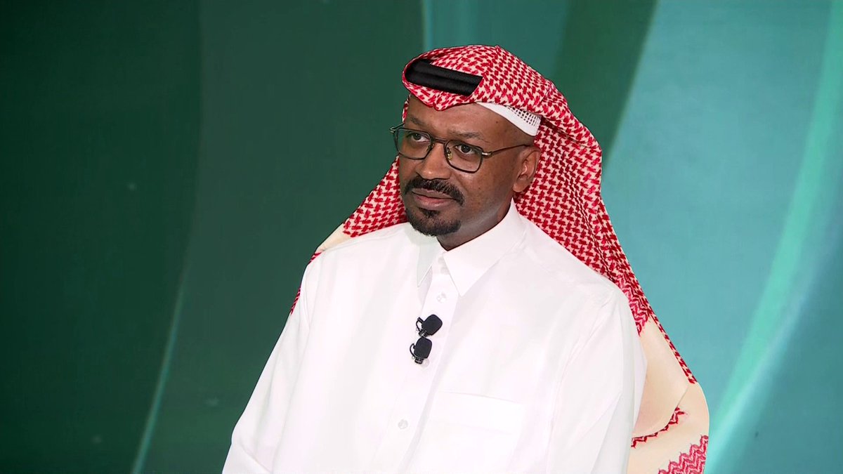 للأمانة ابهرني الاستاذ وليد معاذ في لقاءة امس في برنامج #في_المرمى وعي وثقافة واتزان وفكر يدرّس .. هذا الرجل كنز وطاقة وطنية تدعو للفخر اتمنى اشوفه يقود الدفة في اتحاد القدم وأجزم بأننا سنرى تطوّر مذهل في رياضتنا وليد عبدالرزاق معاذ