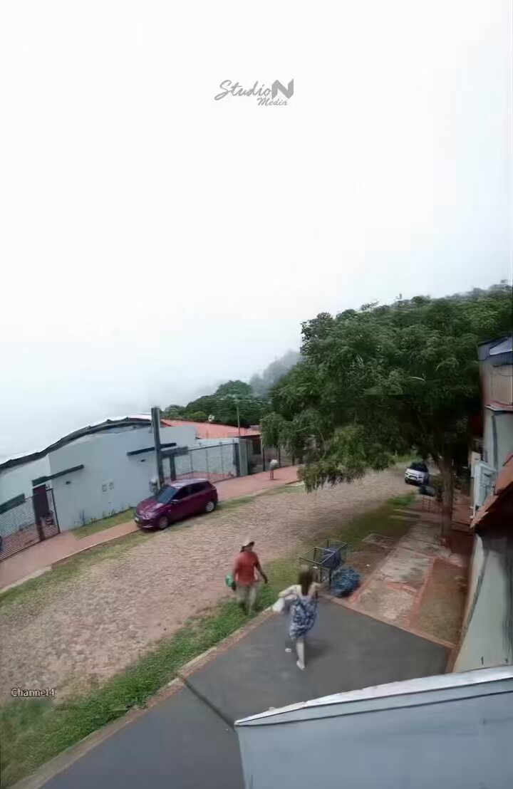 A lot is going on in just 24 seconds 😭🤭