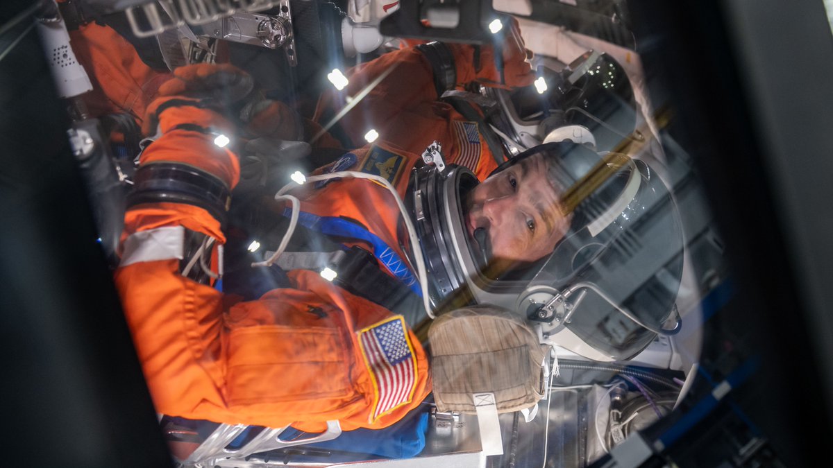 .NASA wants to know: How will NASAArtemis II astronauts adapt to Orion's living space? Some crew members will wear a wristband device to track their sleep and movements, giving us a window into how they adjust to life in deep space. Watch to learn more.