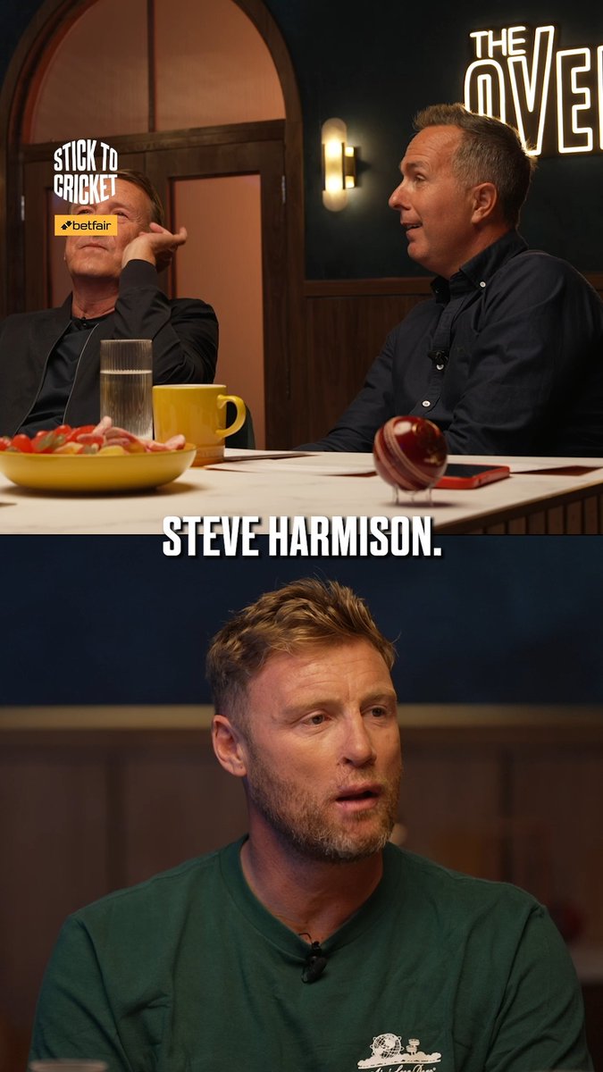 The Premier League Darts starts tonight! Which reminds us of the time Freddie Flintoff introduced Alastair Cook to the oche! 😂