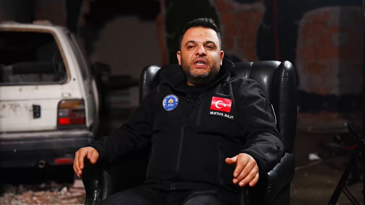 Acısını ilk günkü gibi hissettiğimiz Asrın Felaketi’nin üzerinden tam 3 yıl geçti! Hüznü ve umudu bir arada hissettiğimiz o zorlu günlerde, inancını yitirmeden mucizelere vesile olan SAKUT ekibimize ve tüm arama kurtarma kahramanlarımıza sonsuz minnetle... 🎥Belgeselin tamamını izlemek için👇