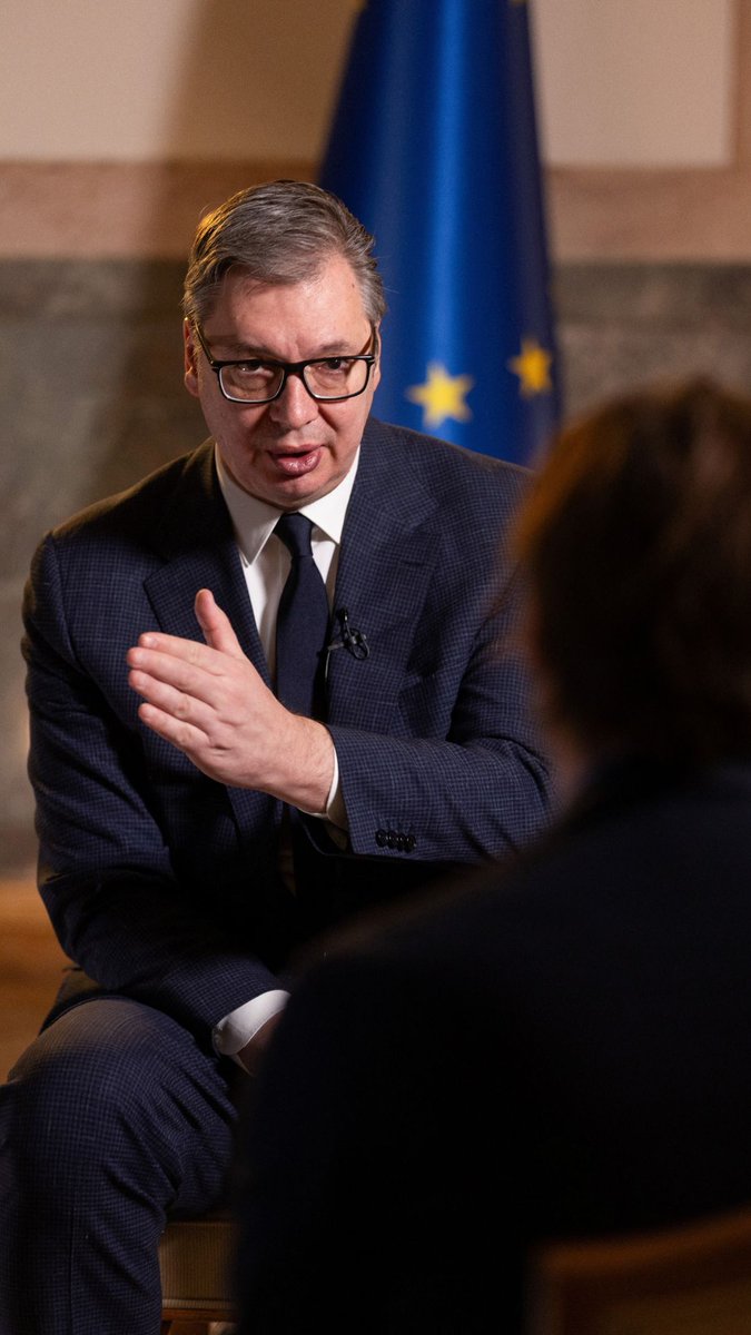 Predsednik Vučić tvrdi da su studentski protesti imali podršku regionalnih tajnih službi 👇