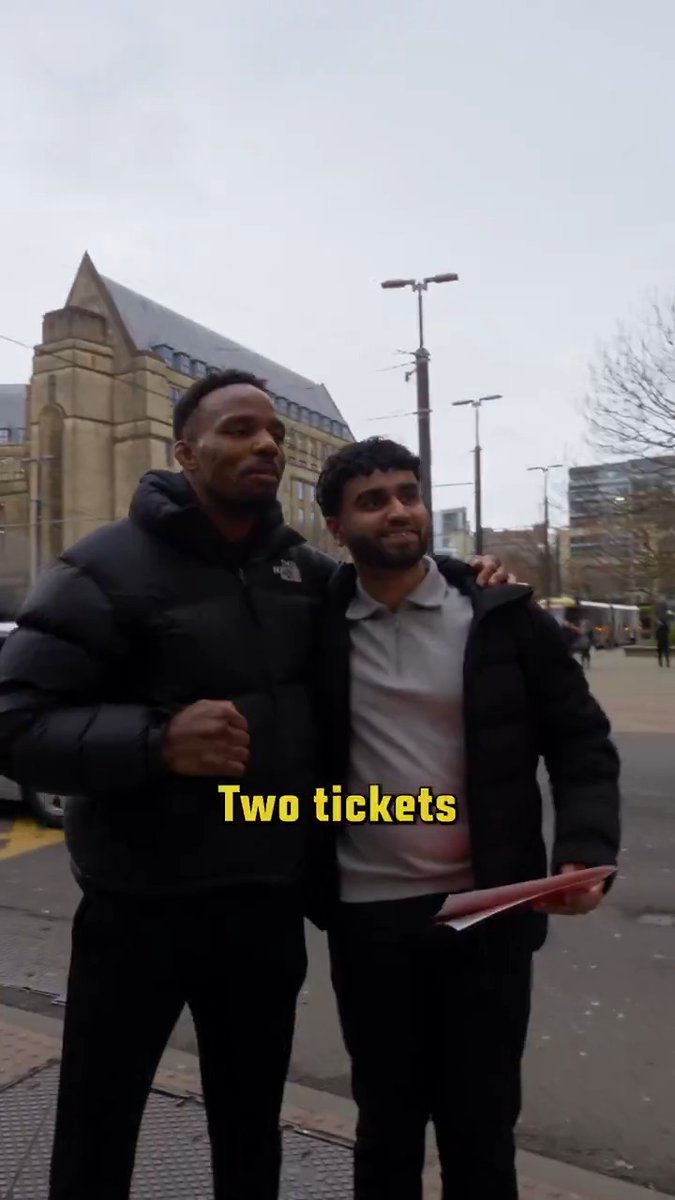 The FIRST #UFCLondon tickets have been taken! 🎟️ 🇬🇧 LERONE MURPHY surprising fans with seats to his main event... get yours TOMORROW 🎫