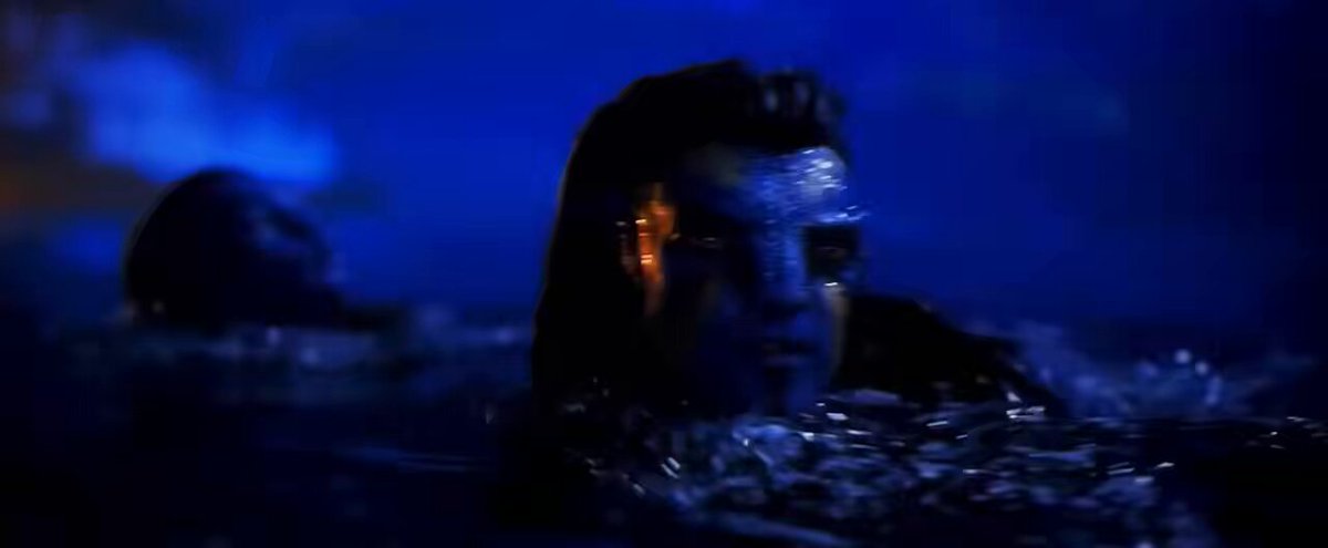 I’m still thinking about the way Jake’s expression hardens after he looks back at Lo’ak and it probably took everything in him to not make a single sound while hearing Neytiri’s screams to make sure Lo’ak doesn’t know what’s happening since he wasn’t wearing his ear piece