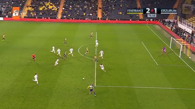 Fenerbahçe'nin Talisca ile kazandığı, Penaltı.☺️ Oyuncu daha dokunmadan, Talisca Balıklamaya ceza sahasına atlıyor. Kupa'da bile kollanıyor Fenerbahçe. #FBvERZ