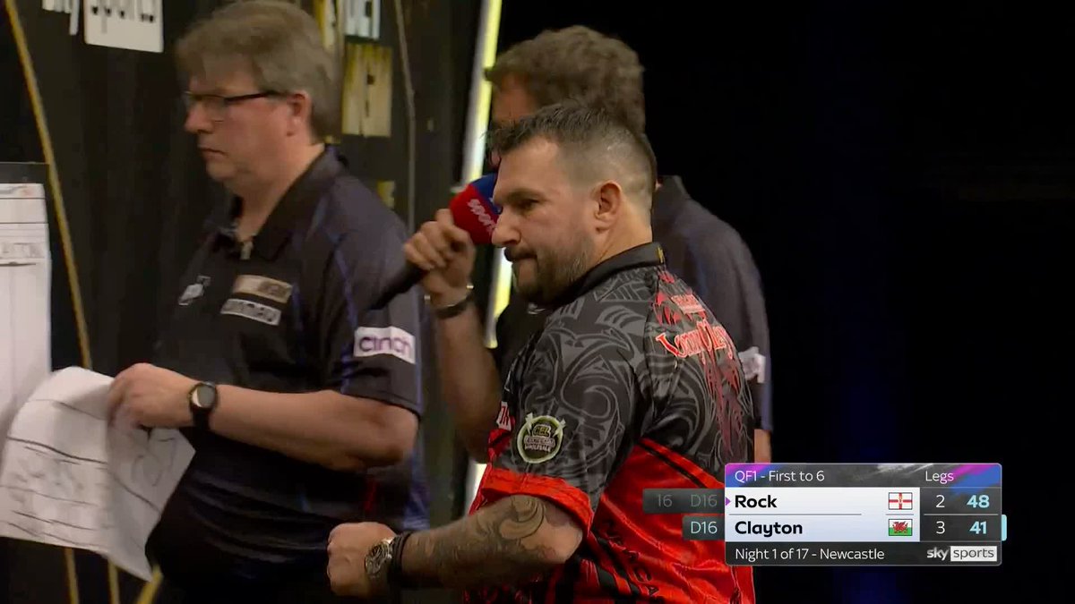 CLAYTON CHARGING! Jonny Clayton takes out an 11-darter to break Josh Rock and lead 4-2, averaging north of 110 🔥 📺 #PLDarts | QF1