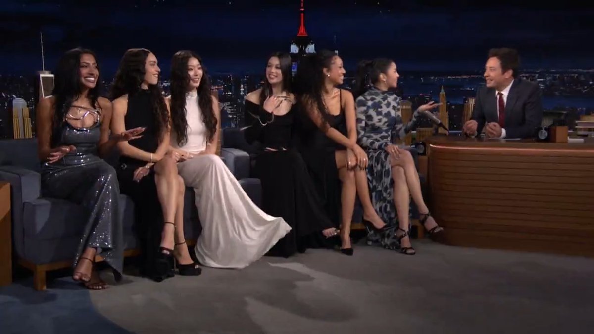 .Spice Girls’ Mel C met KATSEYE to make sure that they were handling their sudden rise to fame well ❤️ #KATESEYEonFallon #FallonTonight