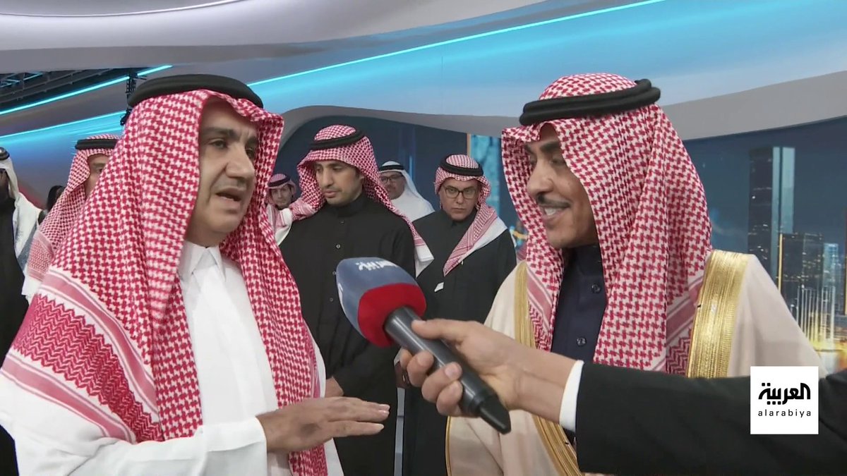 في الرياض ، العربية دشنت اليوم استوديوهاتها الجديدة بتقنيات متقدمة وإبهار بصري. - رئيس مجلس إدارة شبكة العربية ومجموعة MBC وليد آل إبراهيم: انتقال كامل لقناة العربية إلى استديوهات الرياض.. واليوم وضع آخر حجر في المنظومة