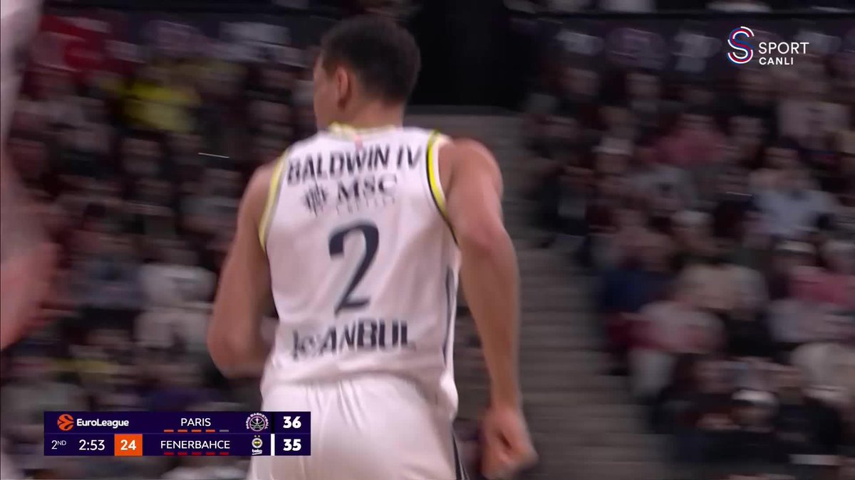 Wade Baldwin üçlüğü gönderiyor 🎯