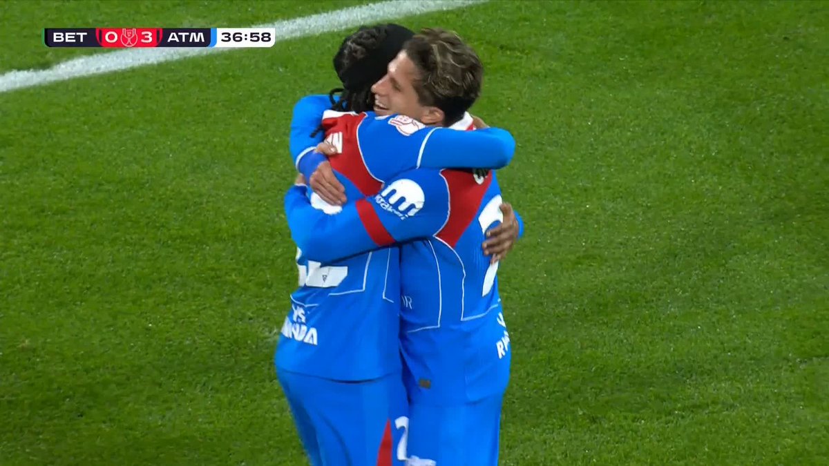Ademola Lookman gets his debut goal for Atletico Madrid 🙌 A brilliant counter attacking move sees the visitors take a 3-0 lead before half-time 🔥 #ITVFootball