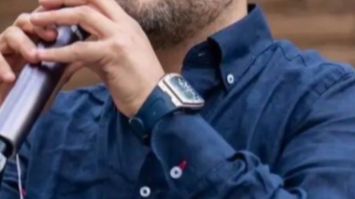 ¡Su tiempo es oro! Chequen el reloj del alcalde de Tequila. ¡Venga la austeridad republicana de Morena! Más en