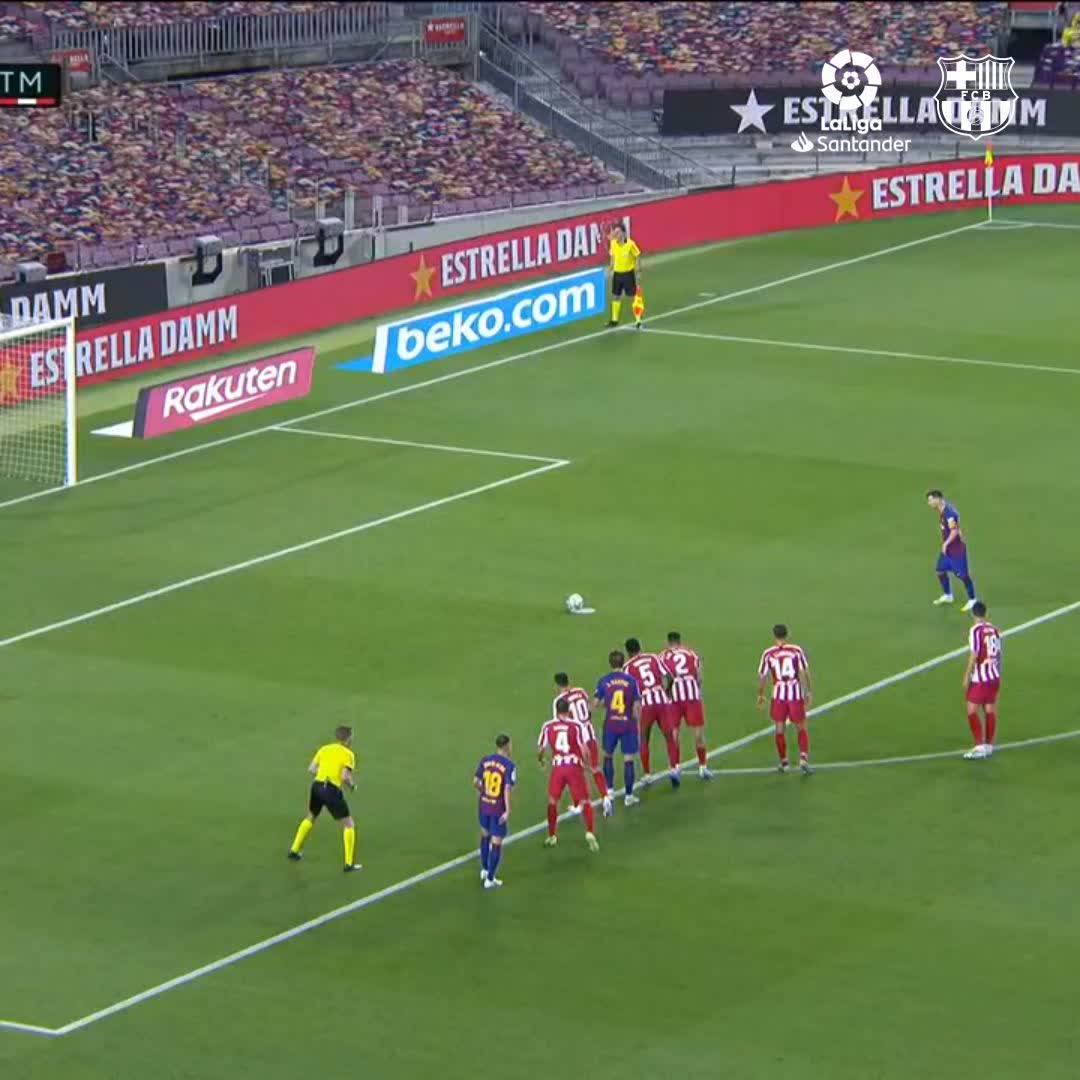 Así convirtió Messi su GOL 700°. Panenka y a otra cosa. Qué enfermo.