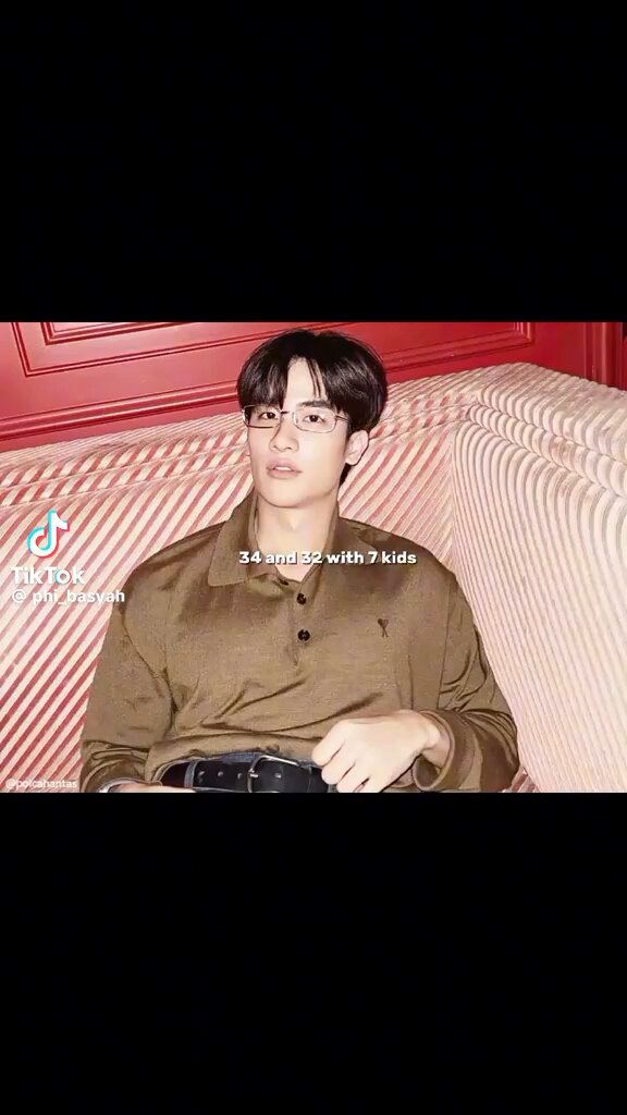 อมก เตนิวรู้ยังว่าลูก 7 คนแล้ว นี่เพิ่งรู้ เพิ่งได้นับ 55555555555555555555555555555555