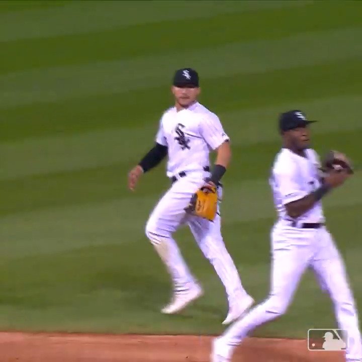 Plays like this one make you really appreciate the beauty of baseball.