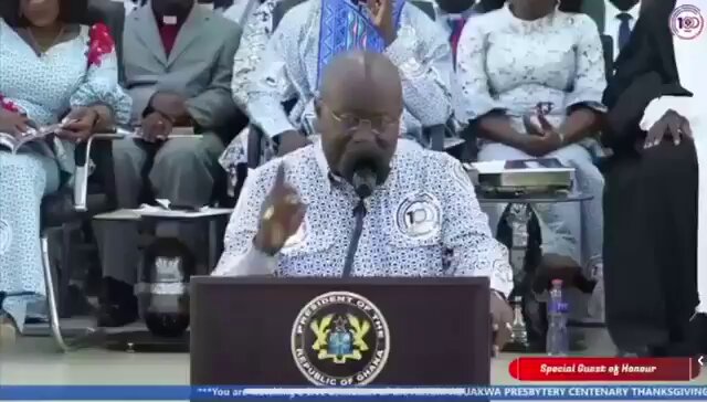Kwaku Addo Danquah, sɛ Ghanafou anbc wo din ansu aaa omo bɛbc wo din asere.