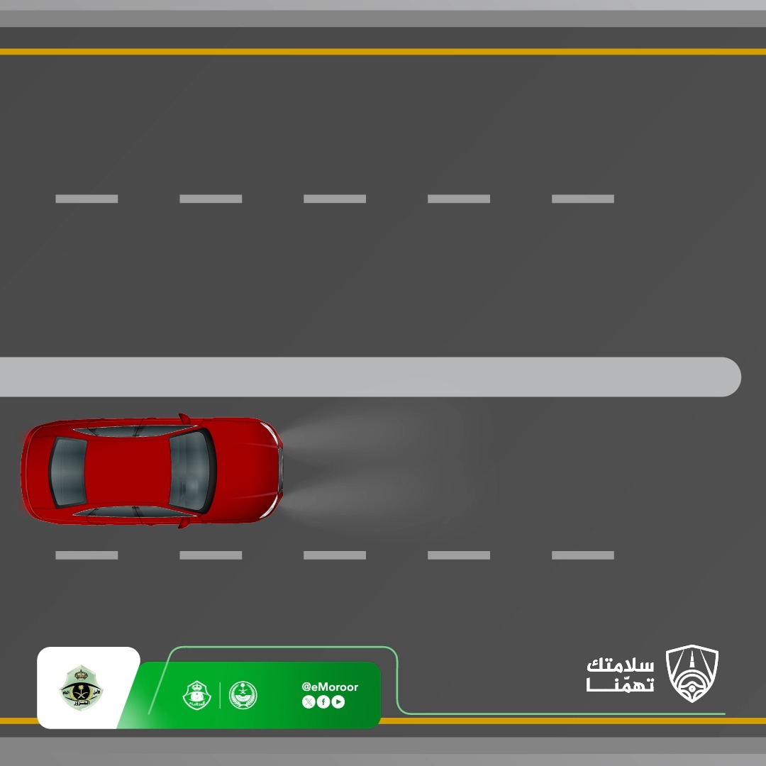 قائد المركبة .. الأفضلية لمن بداخل الدوار. #المرور_السعودي #سلامتك_تهمنا