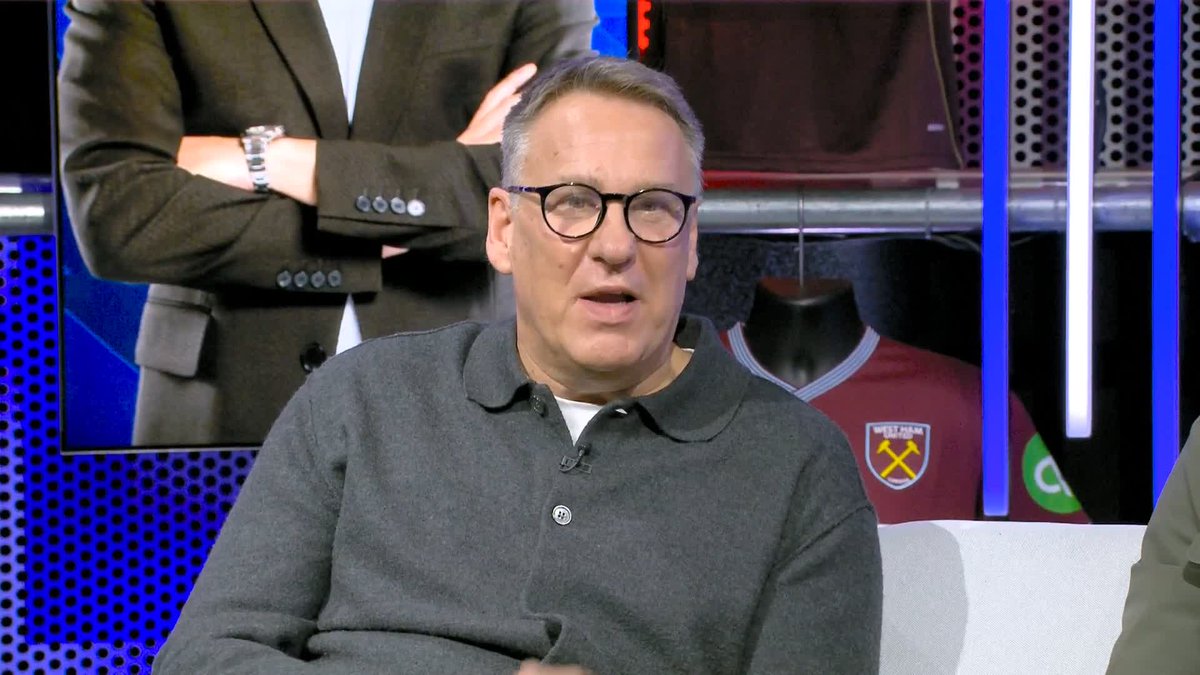 ''I was disappointed.. its Chelsea, they've got top-drawer players all over the pitch'' Paul Merson and Sheffield United defender, Ben Mee, reflect on Liam Rosenior's set up against Arsenal 🔵