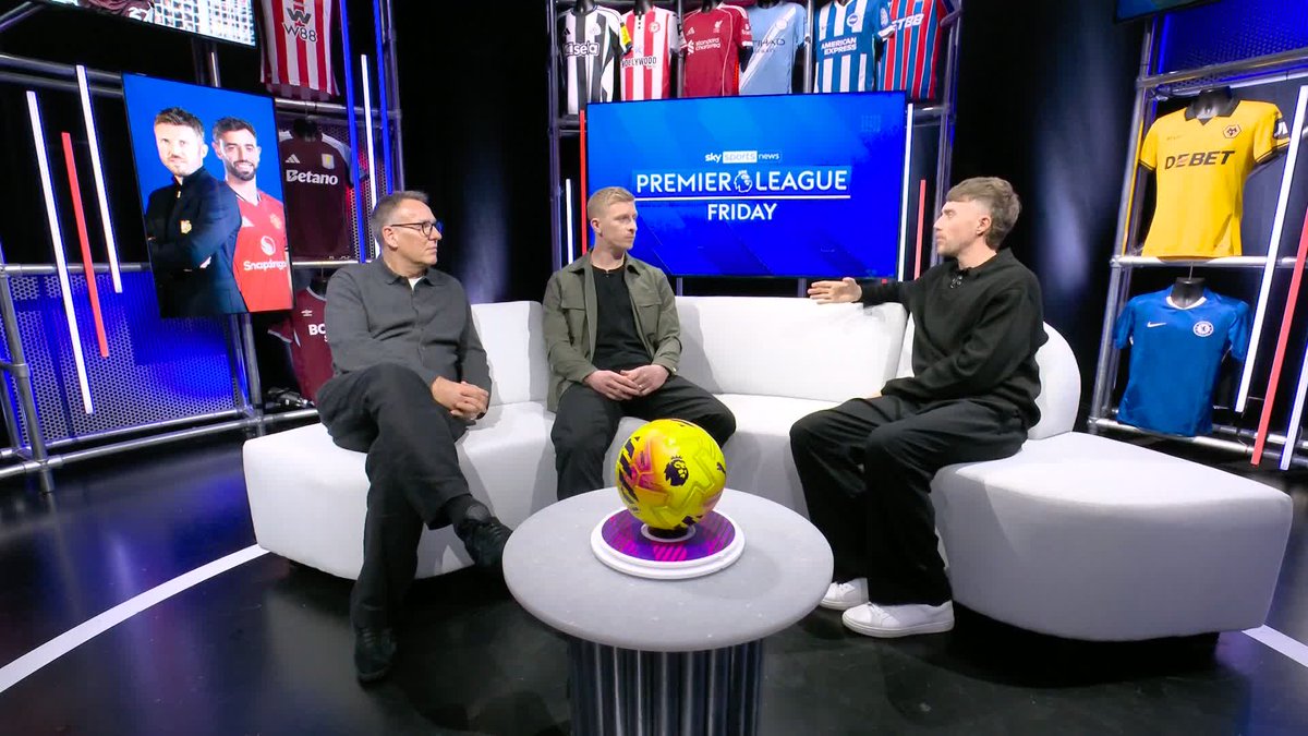 ''He's put Bruno Fernandes where he should be playing... it's weird how it works'' Paul Merson and Ben Mee on the simplistic changes Michael Carrick has made since taking over from Ruben Amorim 💪