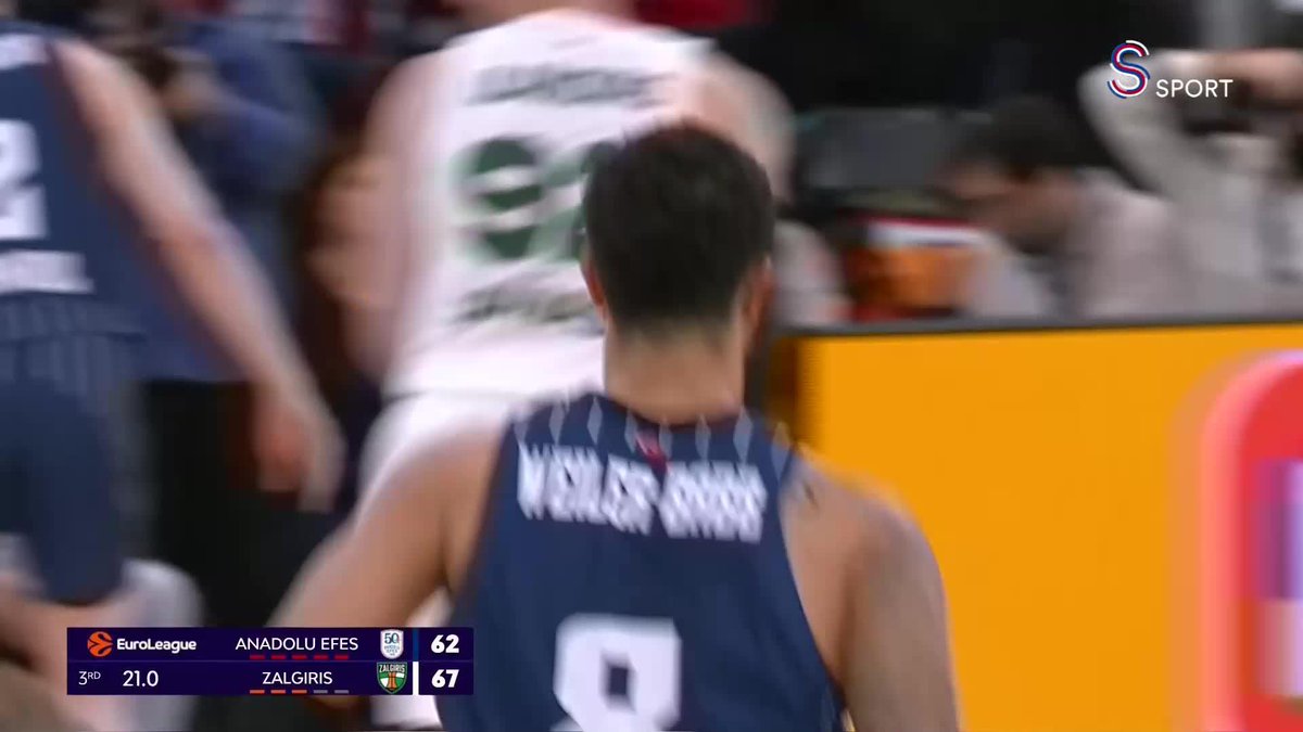 Nick Weiler-Babb kritik anda sahneye çıkıyor! 🔥
