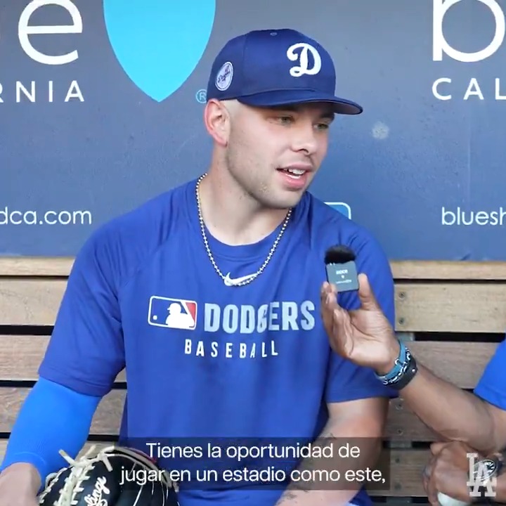 Dalton nos platica lo que significa jugar en Dodger Stadium en Más con Mota. José Mota