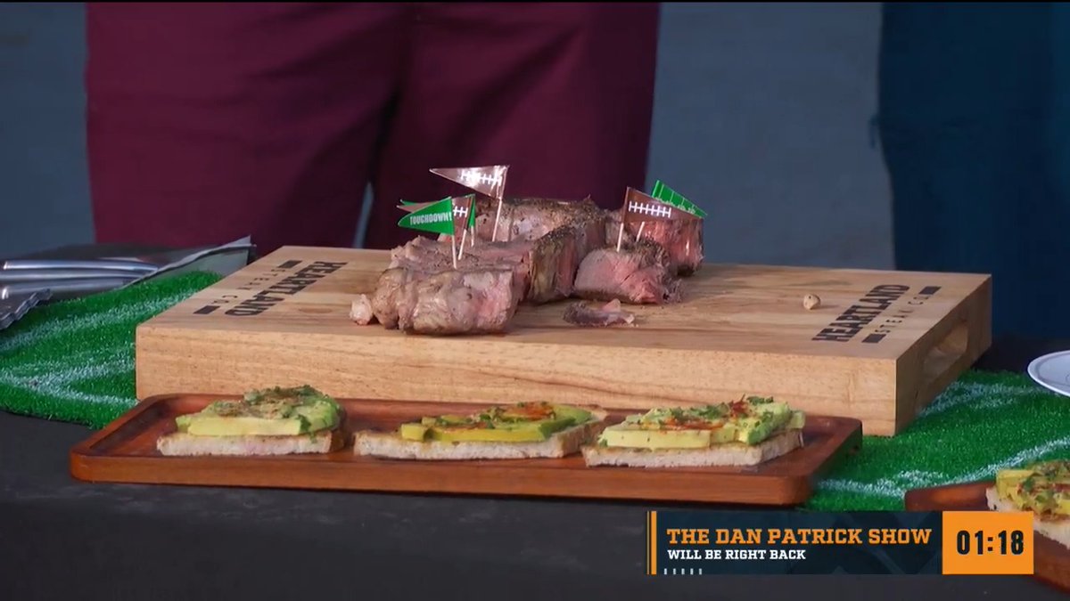 "One of the better steaks that I've ever had." High praise from Booger as he was finally able to join us for a #MeatFriday, courtesy of Heartland Steak Co.! #PARTNER