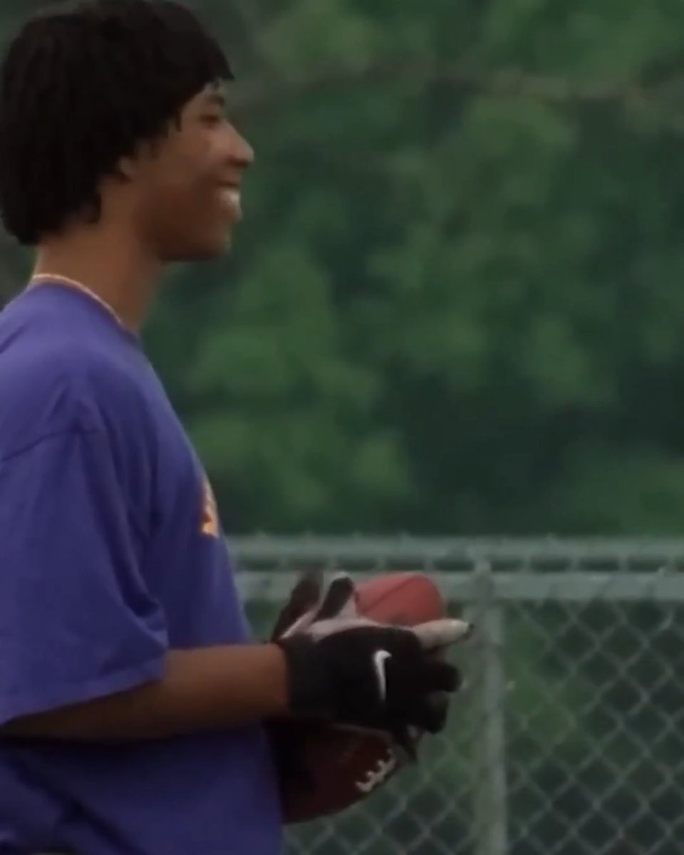 Minnesota ties run deep! Special relationship between Hall of Fame WR Randy Moss and 2026 Pro Football Hall of Fame Selection WR Larry Fitzgerald Jr.