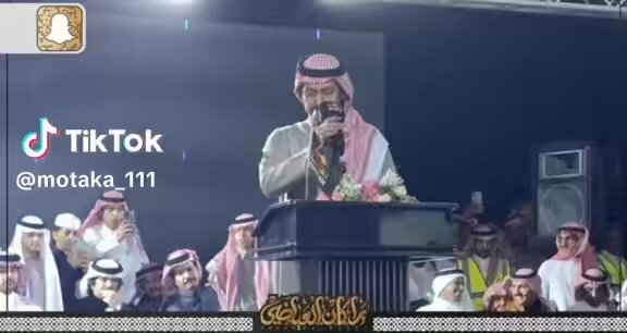 تركي الميزاني ومعتق العياضي، عنوان الطاروق : رسالة للشاعر حمود السمي المتواجد في الحفل، وموضوع الطاروق ظهور حمود السمي في احد برامج السوشل ميديا ، والله اعلم،