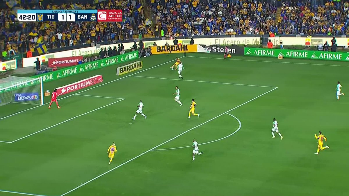 El primer gol del Gacelo López como jugador de Tigres.