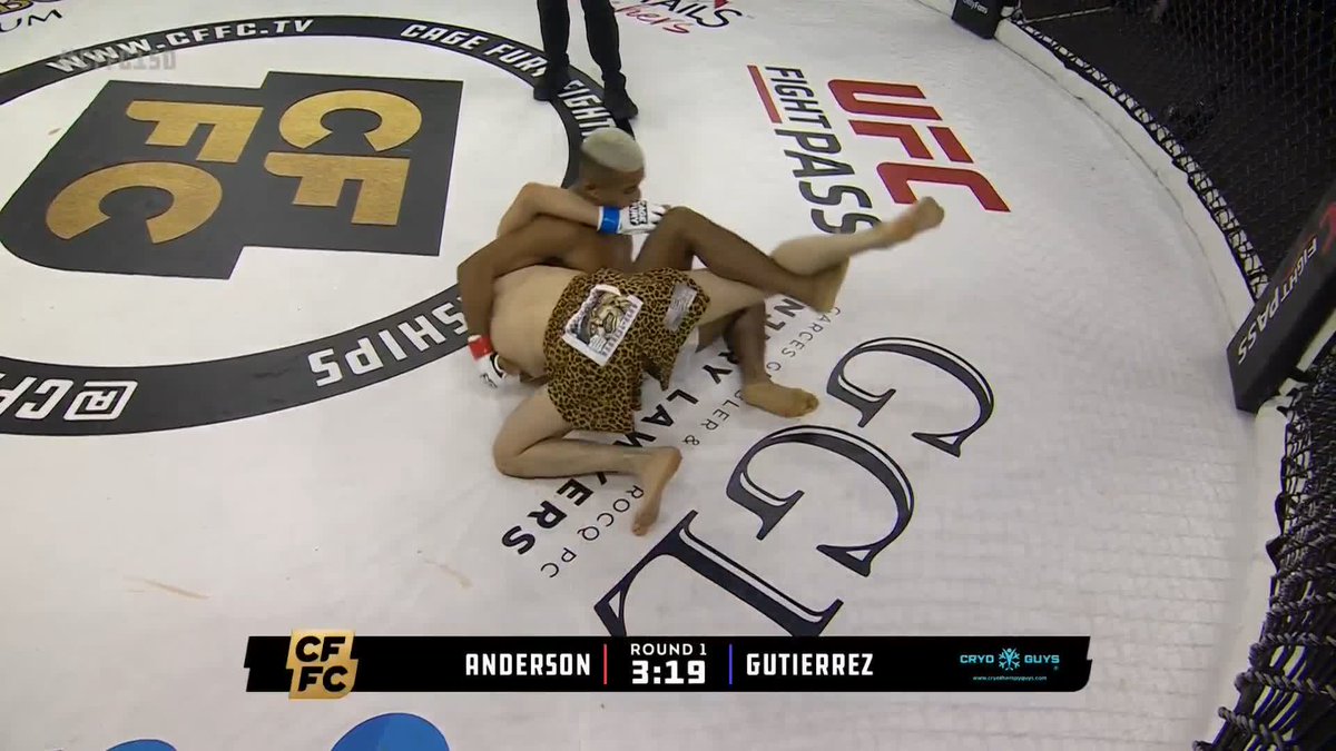 DAMIEN ANDERSON WOW 🤯 A VICIOUS first round Kneebar moves Anderson to 5-0 as a professional #CFFC150
