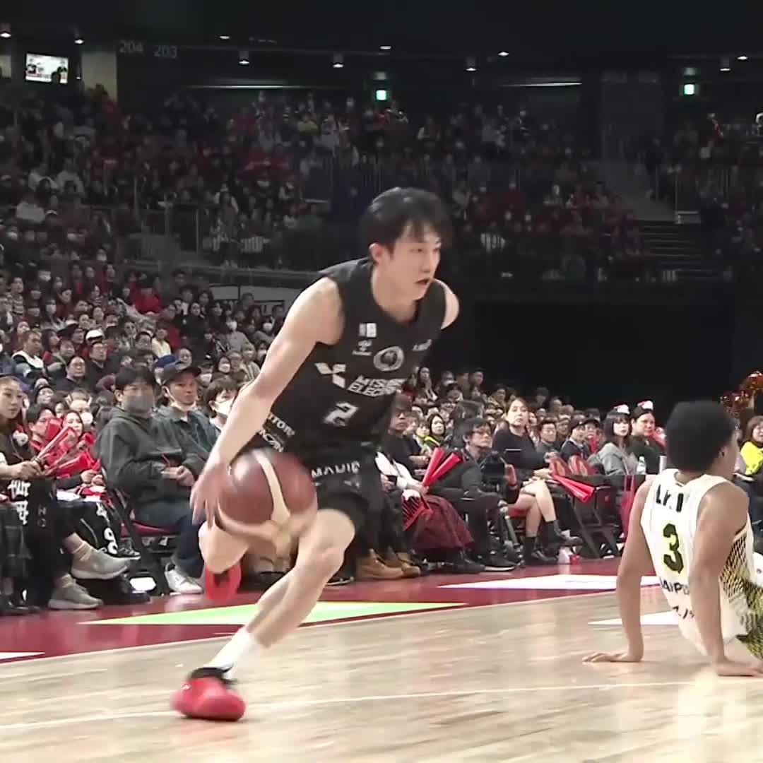 "タクミな"ハンドリングでディフェンスを置き去りに⚡️ 齋藤 拓実 名古屋ダイヤモンドドルフィンズ 公式 #Bリーグ #りそなグループ
