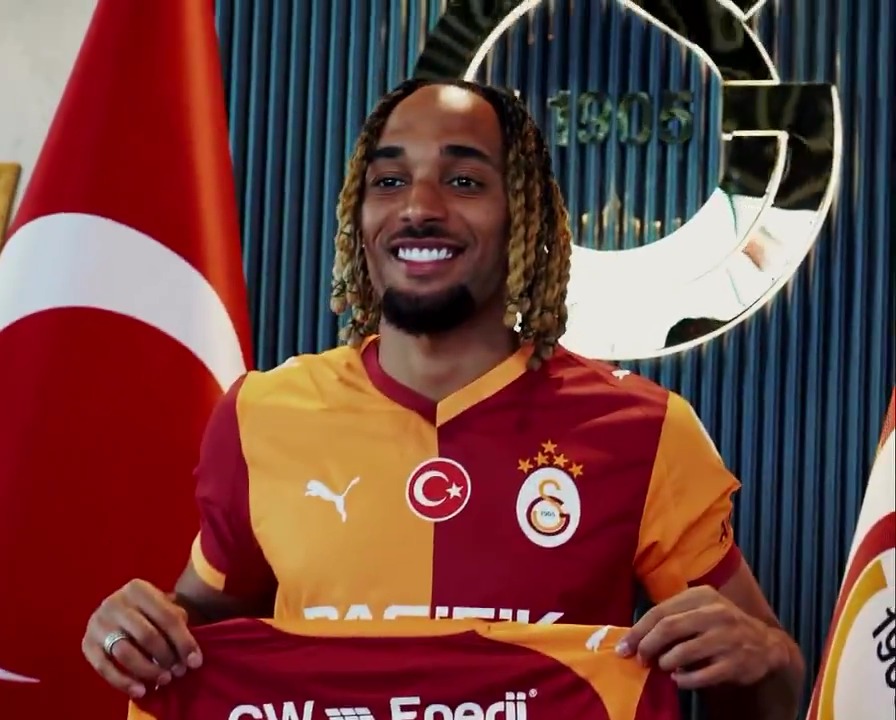 Sacha Boey, transfer klibini yayınladı.