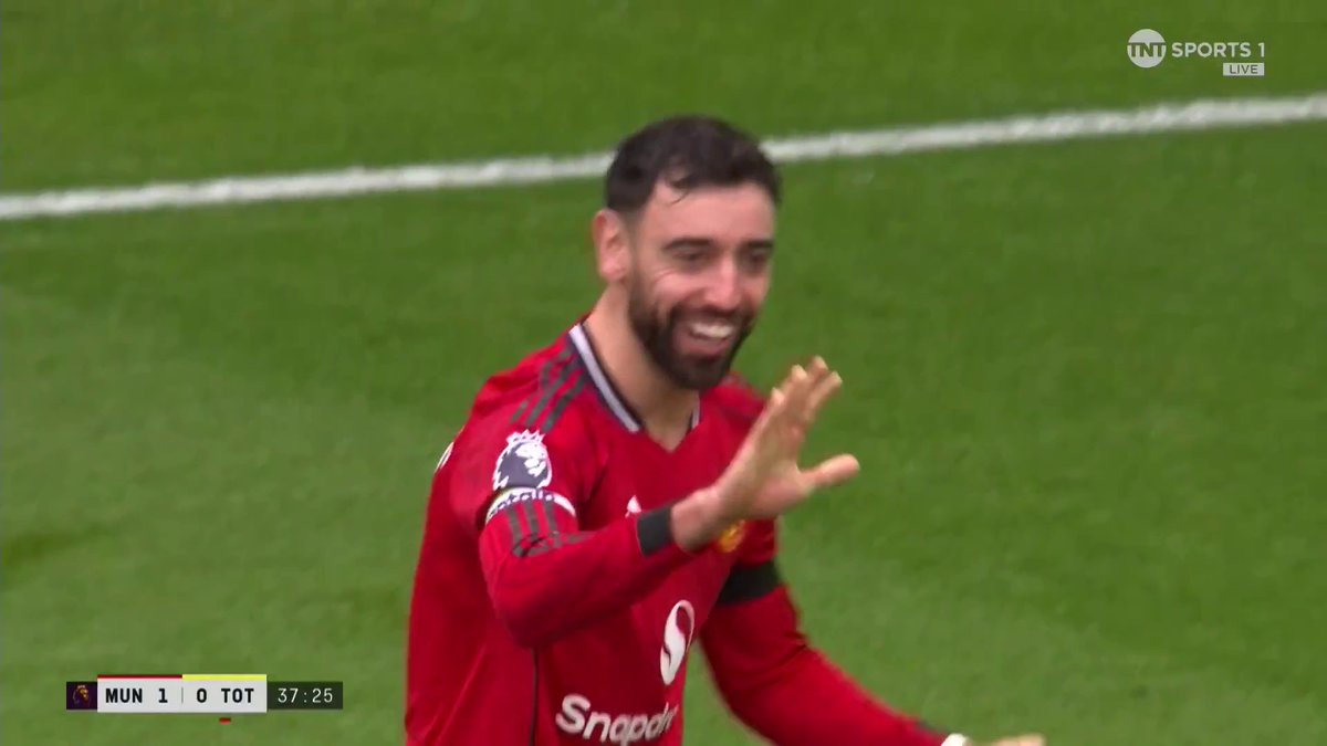 Mbeumo fires United into the lead against Spurs 🔥 TNT Sports & discovery+ UK