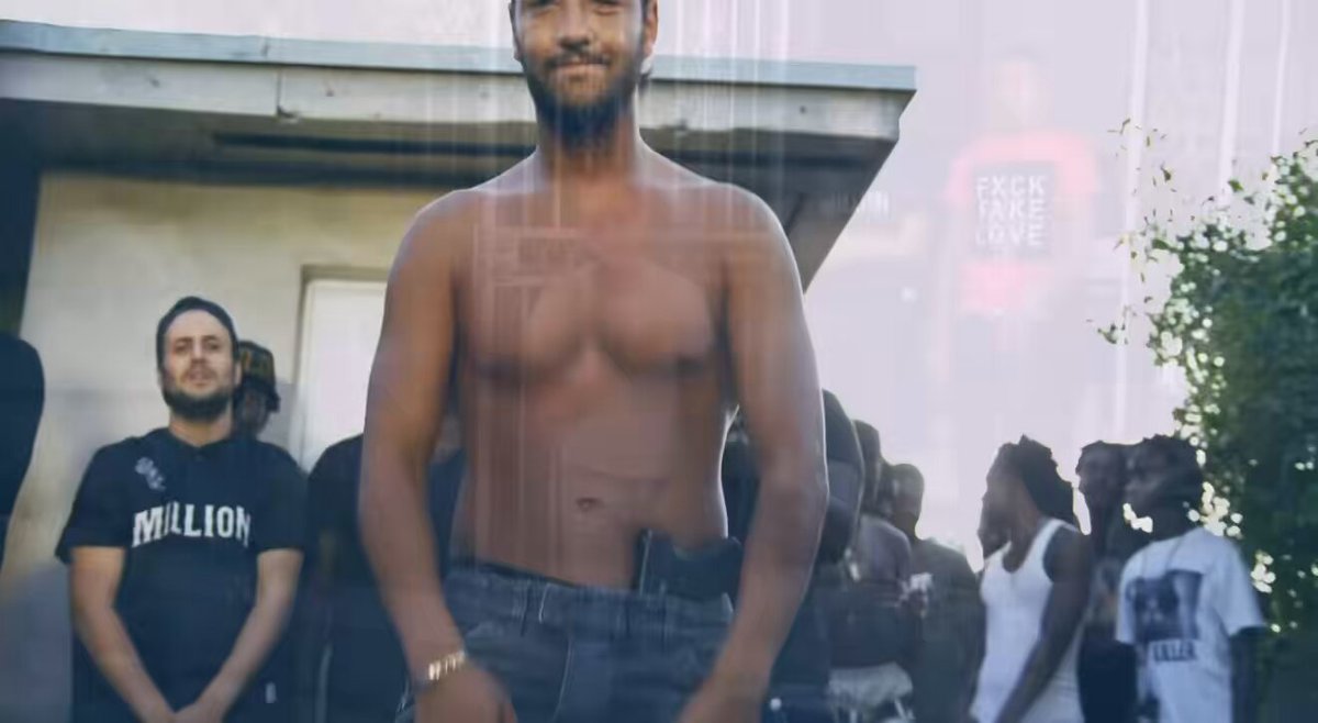 "Cette année on verra bien qui est le meilleur." 🏆 Il y a 12 ans, LACRIM repoussait un peu plus la date de sortie de son album "CORLEONE" pour dévoilait ce hit avec Lil Durk. 📀