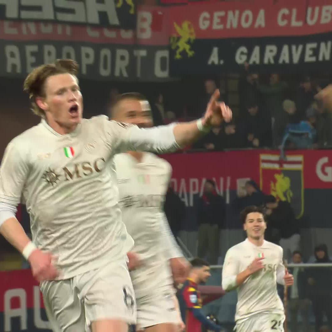 SCOTT MCTOMINAY! What a hit! 🚀 #GenoaNapoli 1-2