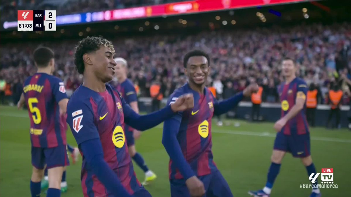Lamine Yamal makes football look so easy… 😮‍💨😍