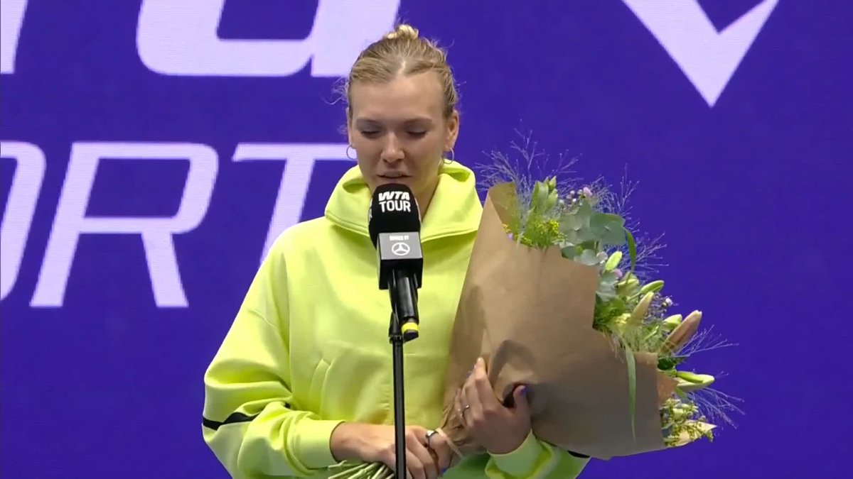 Katie Boulter reacts to securing her fourth career title 🏆 4️⃣