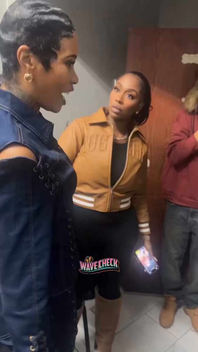 Tia Kemp steppin with Kash Doll 😂🔥