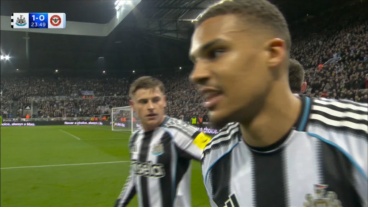Newcastle strike from a corner as Sven Botman gets a touch on his 100th appearance! 😱