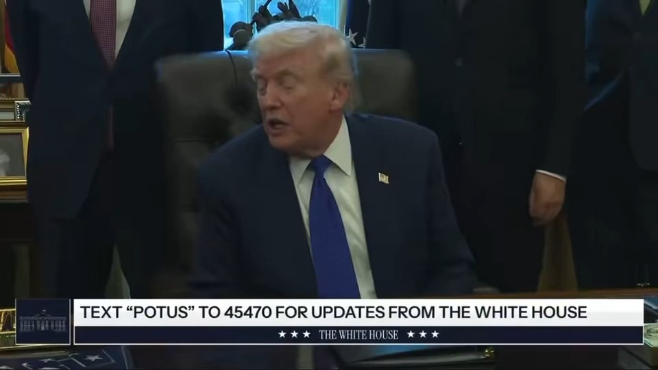 Trump: I'm a big crypto person. I'm the one that probably helped crypto more than anybody (The crypto market has lost $1 trillion in market value in three weeks) #ETTD