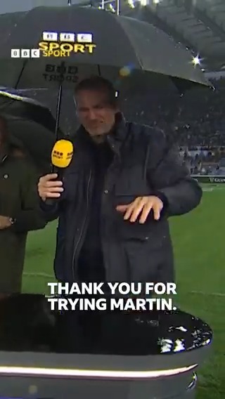 Umbrella anyone? 😅 The rain was torrential as Italy welcomed Scotland in the Six Nations! ☔