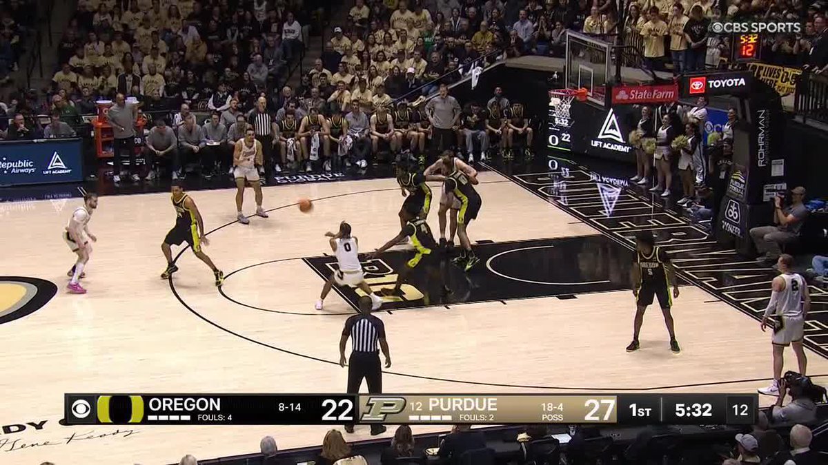 This ball movement from Purdue is incredible stuff. Beautiful basketball.