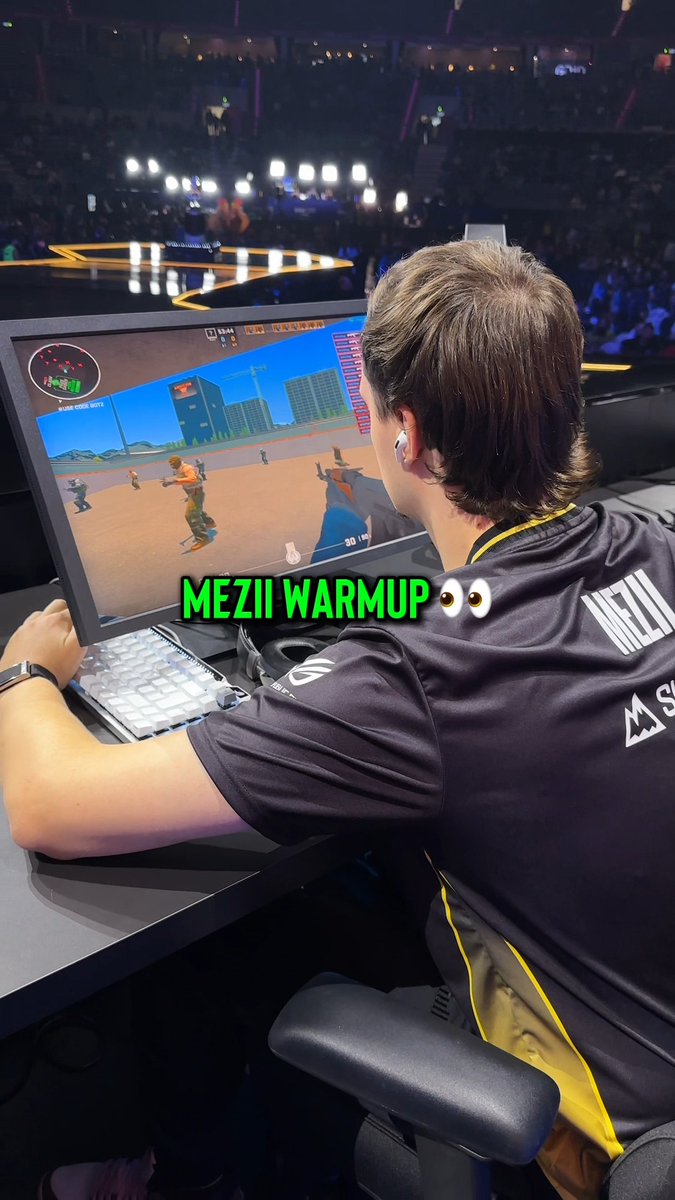 The keyboard angle is crazy... MEZII' #IEM