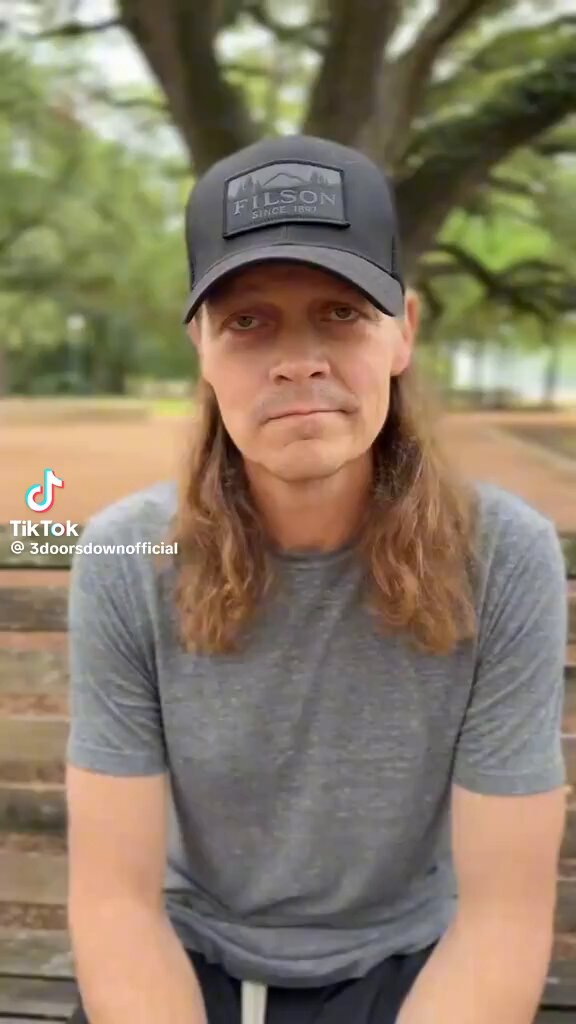RIP Brad Arnold, talented founder of 3 Doors Down. He had cancer and spoke about it last year. He had a great soul and voice. RIP to a legend.