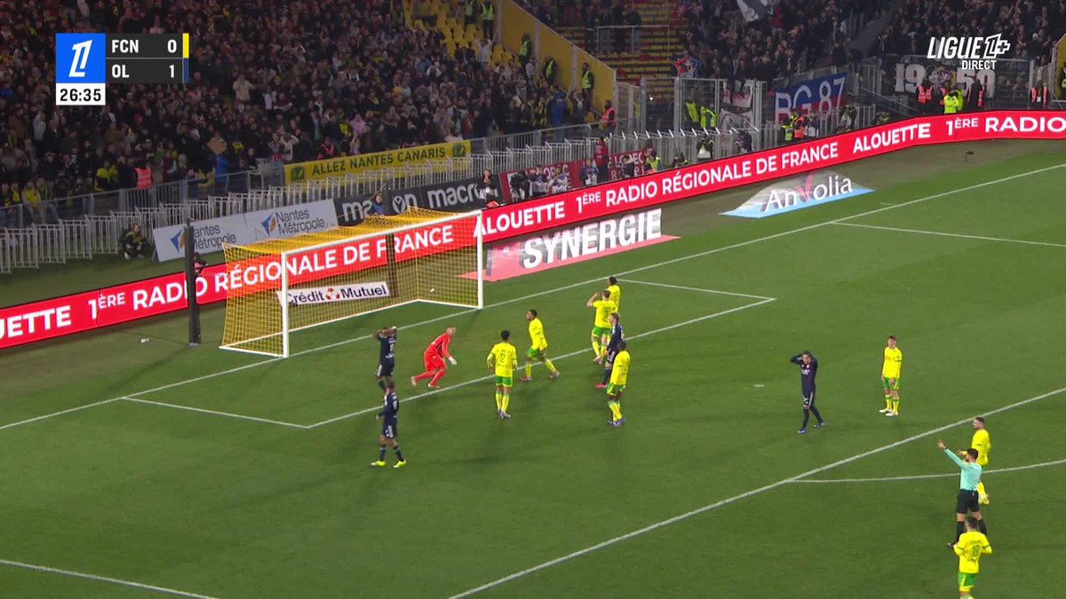 🦊⚽️ 𝗜𝗟 𝗦𝗘𝗡𝗧 𝗟𝗘𝗦 𝗕𝗨𝗧𝗦 𝗖𝗢𝗠𝗠𝗘 𝗣𝗘𝗥𝗦𝗢𝗡𝗡𝗘 : PAVEL SULC 🇨🇿 FAIT MOUCHE ENCORE AVEC L’OL ! 10ème but cette saison en Ligue 1. 𝗥𝗘́𝗩𝗘́𝗟𝗔𝗧𝗜𝗢𝗡. 🔥 9 passes d. pour Afonso Moreira 🇵🇹 cette saison. 🥵 🎥 L1+