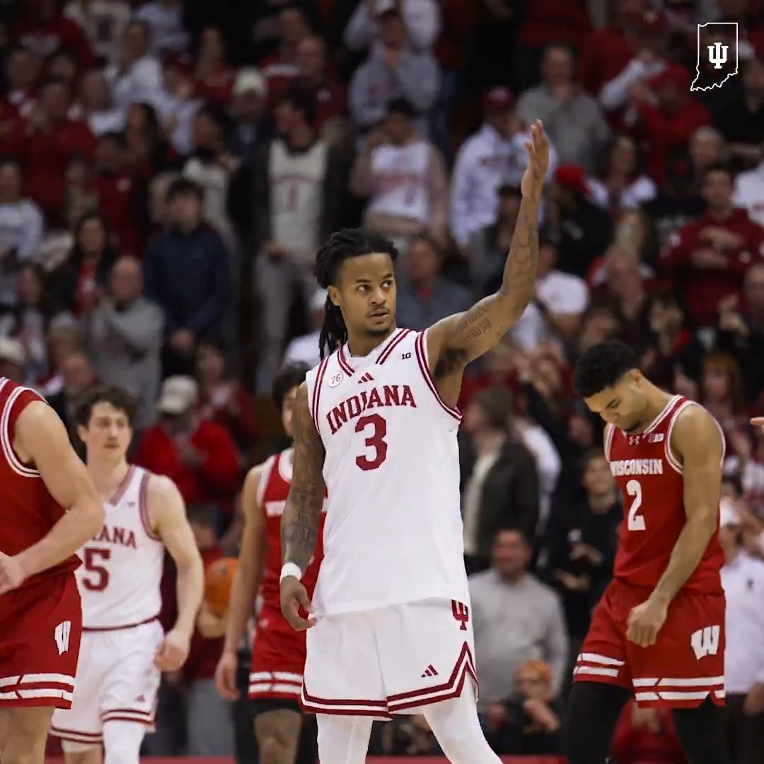 Clutch Hoosiers. 😤 Conor Enright | Lamar Wilkerson