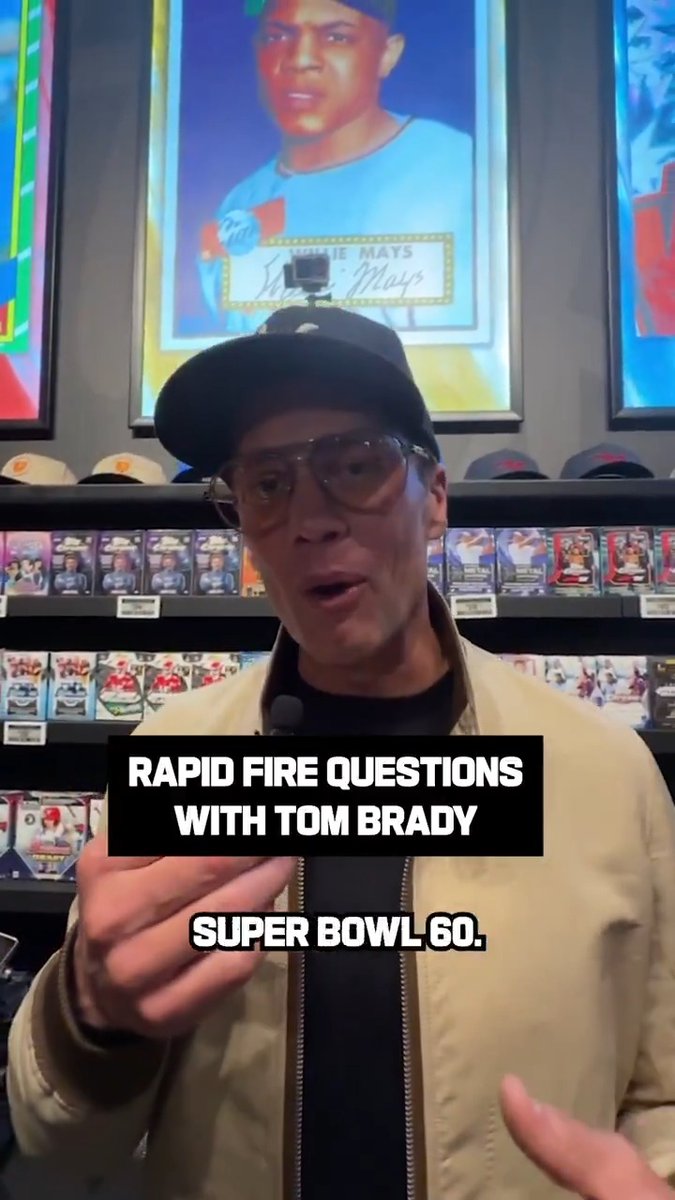 Avid card collector Tom Brady gives us a glimpse of some of his favorites from his collection 👀