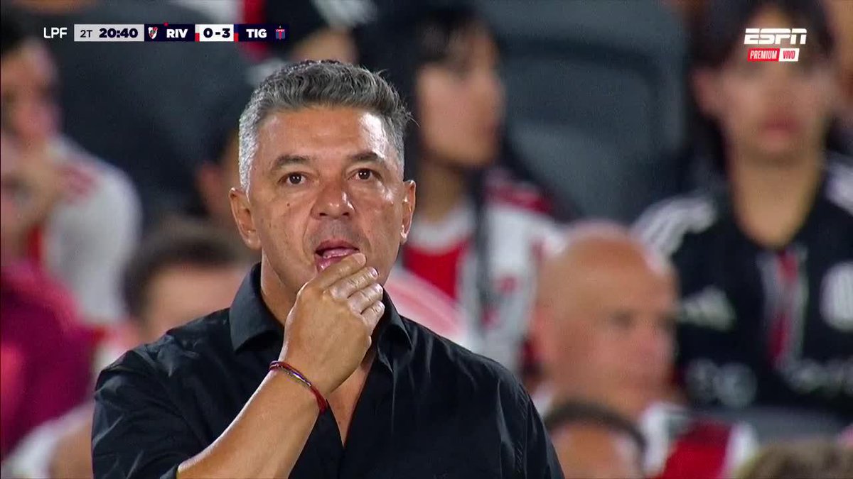 ¿QUÉ EXPLICACIÓN LE ENCONTRÁS AL ERROR DE ANÍBAL MORENO? El mediocampista de River la regaló y Nacho Russo marcó el 3-0 de Tigre. Caras que hablan por sí solas... 📺 ESPN Premium | Suscribite al Pack Fútbol en