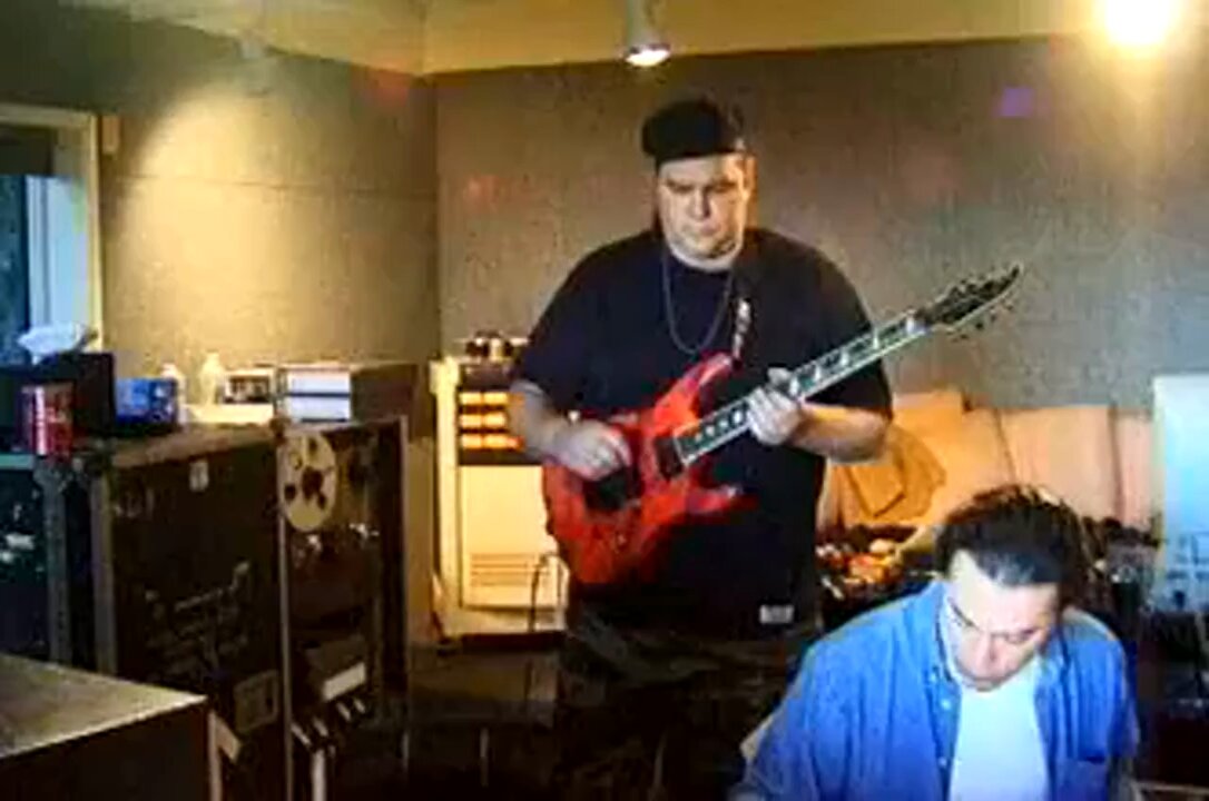 This was Robbin Crosby’s last recorded solo. One take. No second pass. Just everything he had left.