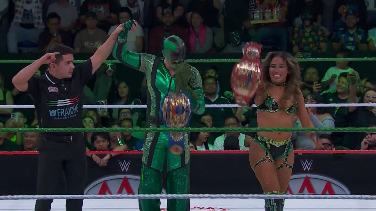 Tenemos NUEVOS CAMPEONES DE PAREJAS MIXTAS AAA: LOLA VICE Y MR. IGUANA 🦎 #AAAenFOX