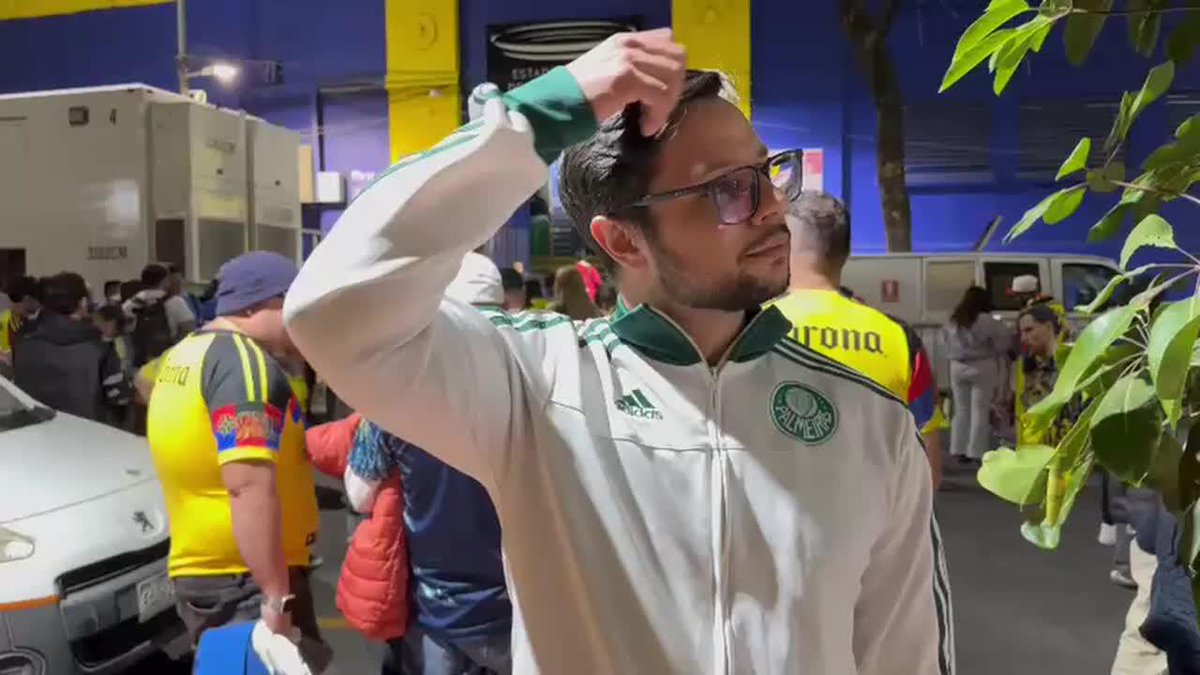 "Veiga es un jugador buenísimo" Aficionado de Palmeiras llegó al Ciudad de los Deportes para ver el debut del ex jugador 'palmeirense'. #LigaMX 🇲🇽